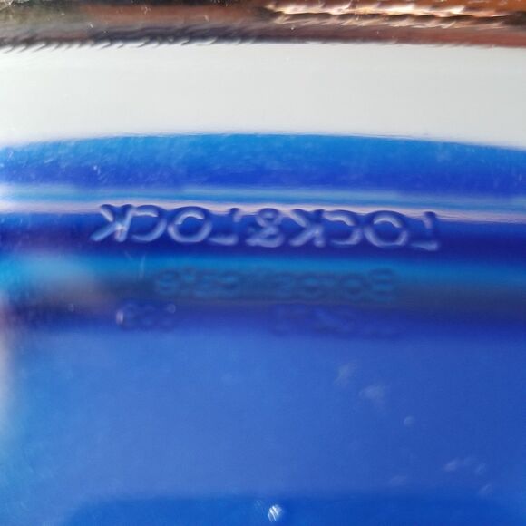 Lock & lock glass loaf pan with secure locking cover - Picture 7 of 10